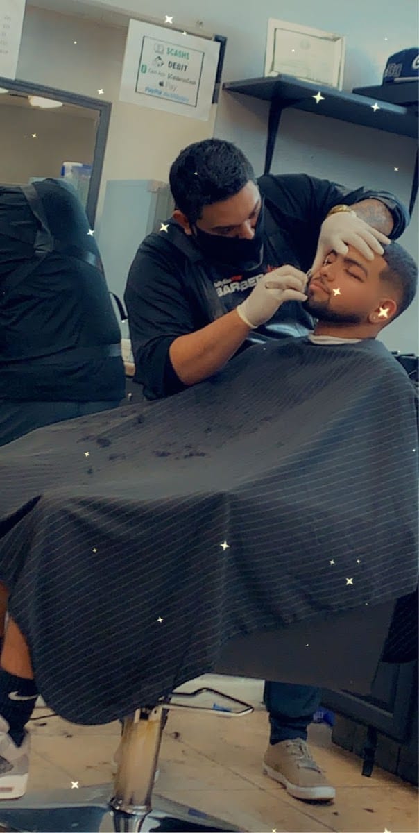 Claudia's Salon & Barbershop, photo 2