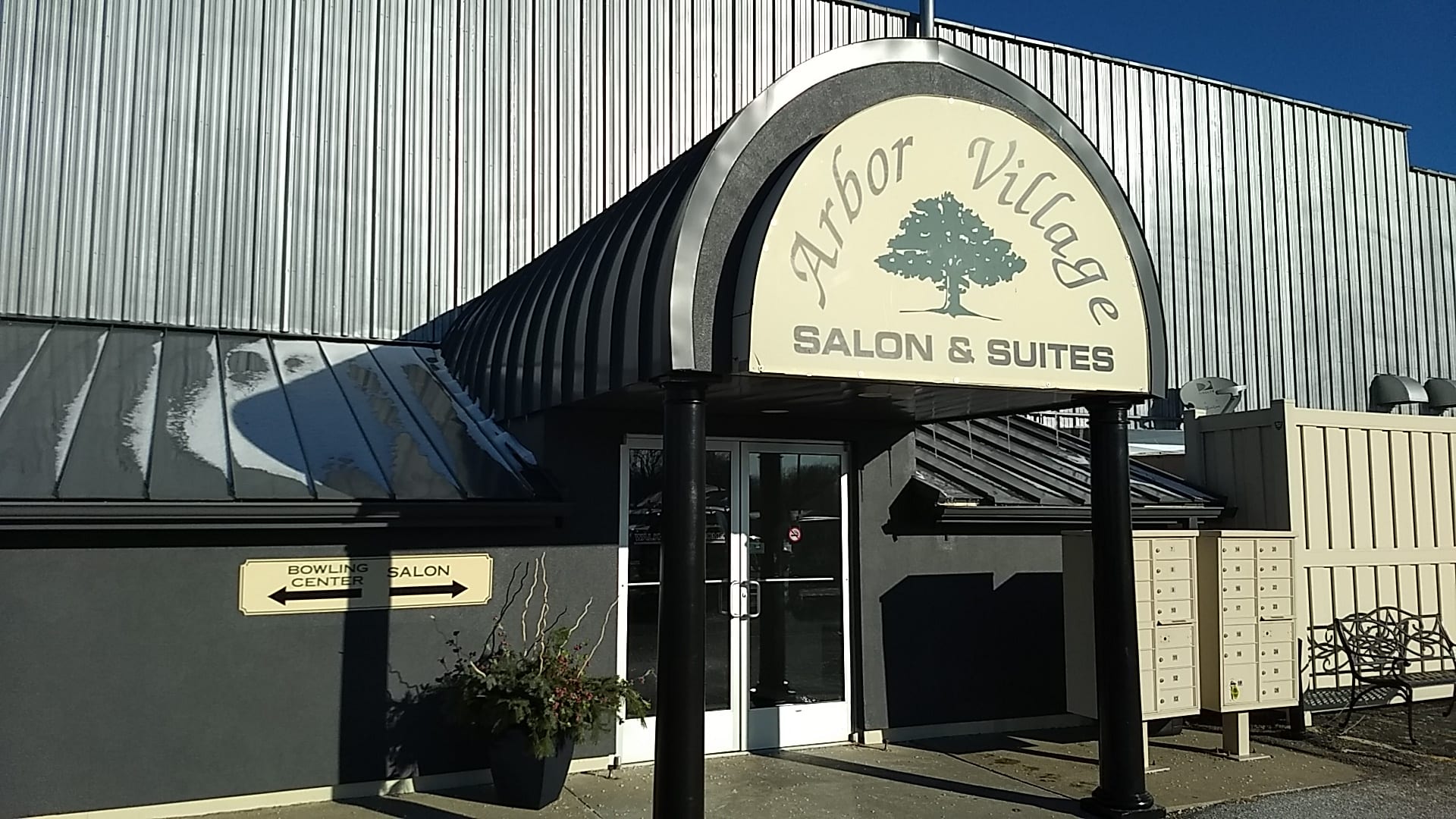 Untamed Salon, photo 4