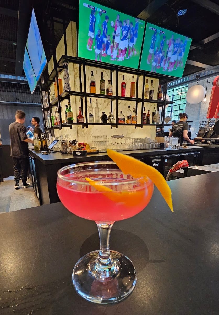 Waterworks Bar, photo 2