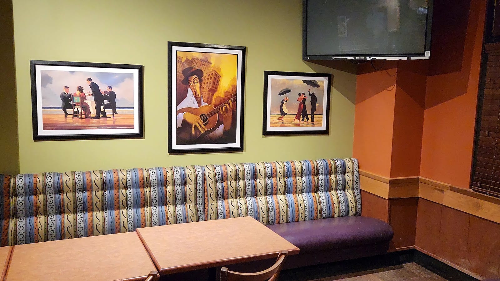 Boston's Pizza Restaurant & Sports Bar, photo 3