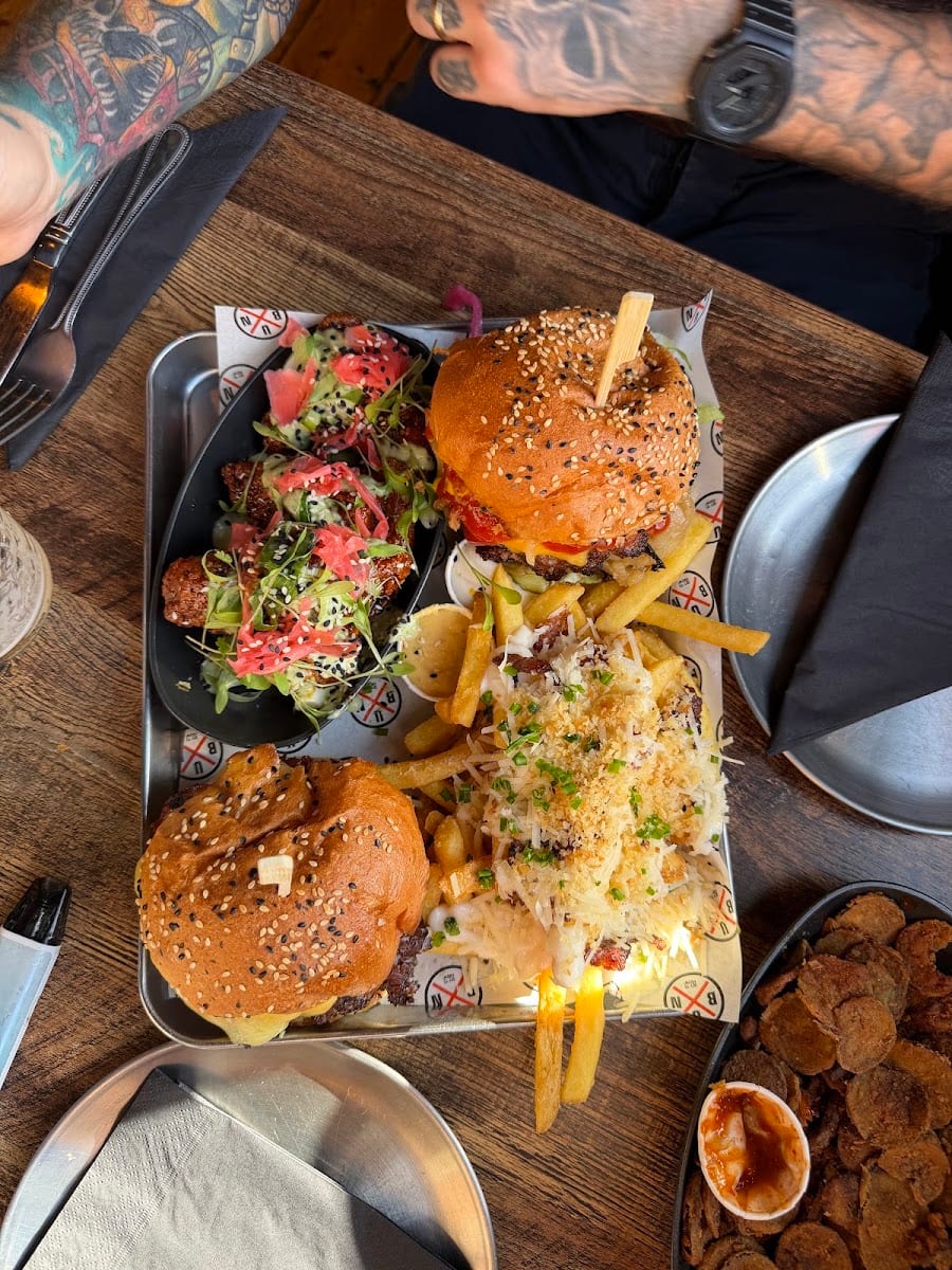 Bun X at Micawbers, photo 4