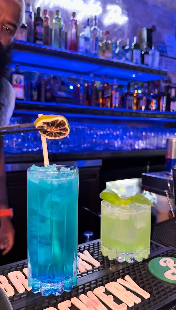 Moonlight Bar