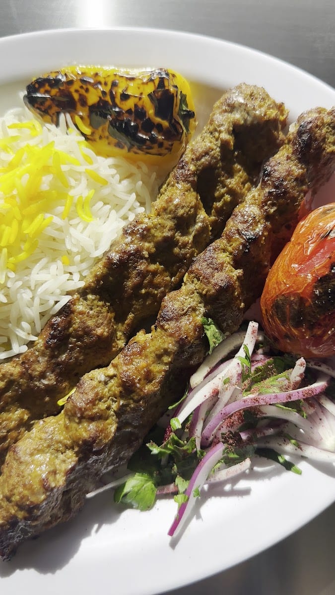 Cyrus Kabob, photo 3