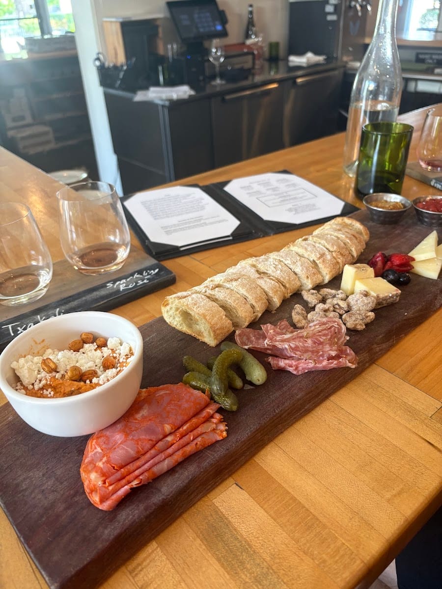 Cru Cellars - Wine Bar, photo 3