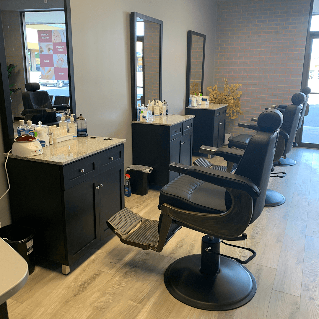 Om Eyebrow Threading and Salon, photo 3