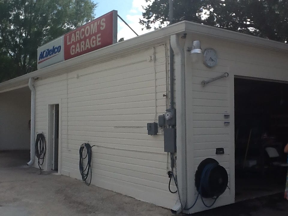 Larcom's Garage, photo 4