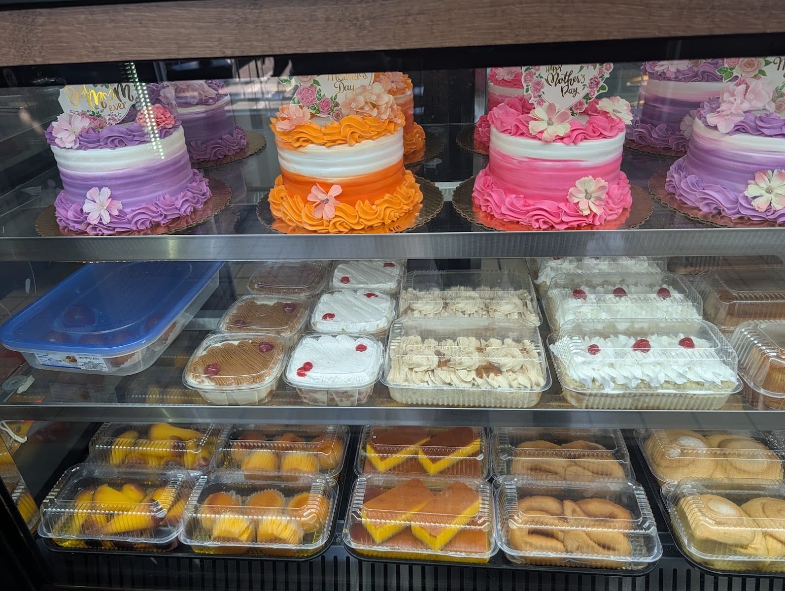Maikel's Florida Bakery, photo 2