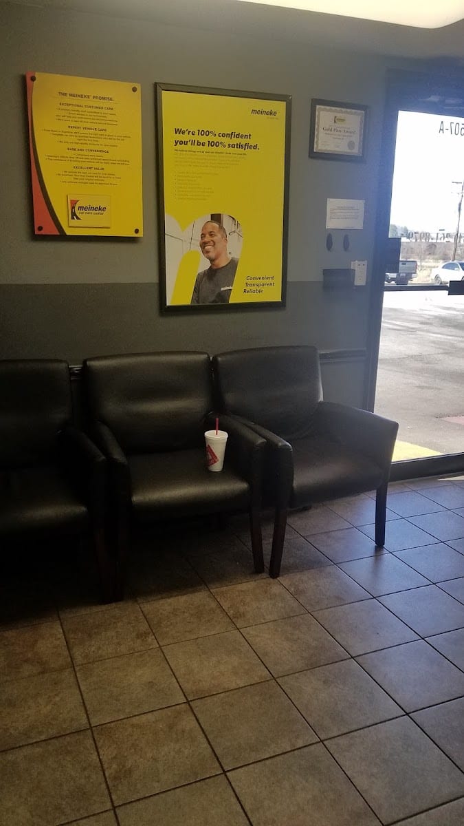 Meineke Car Care Center, photo 4