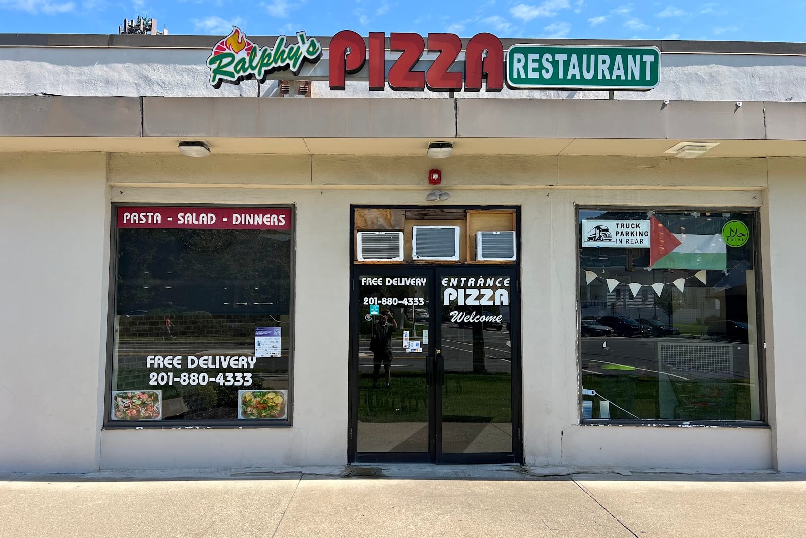 Ralphy's Pizza Restaurant, photo 3
