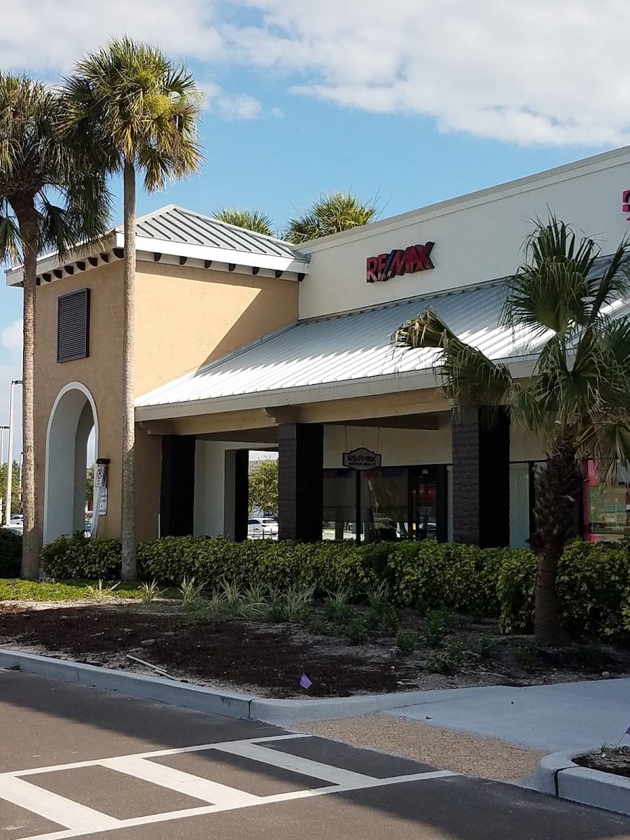 RE/MAX Alliance Group, photo 2