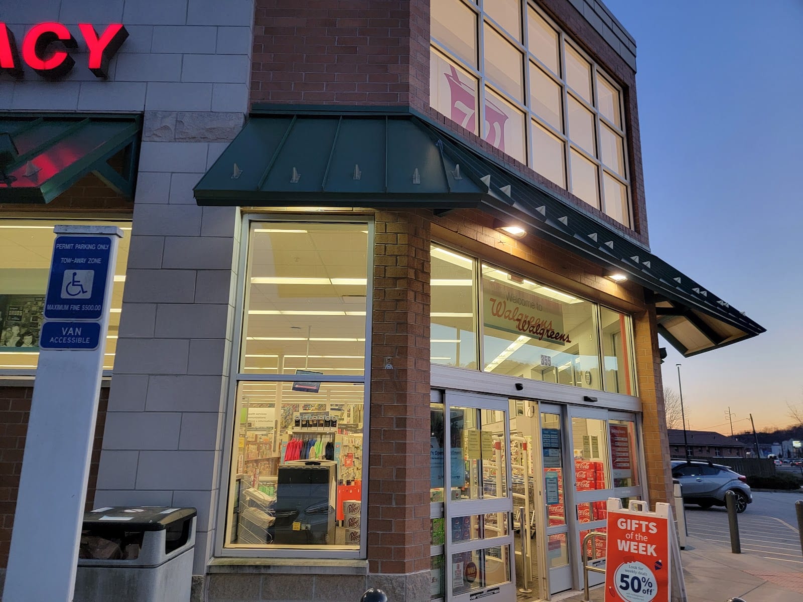 Walgreens Pharmacy, photo 3