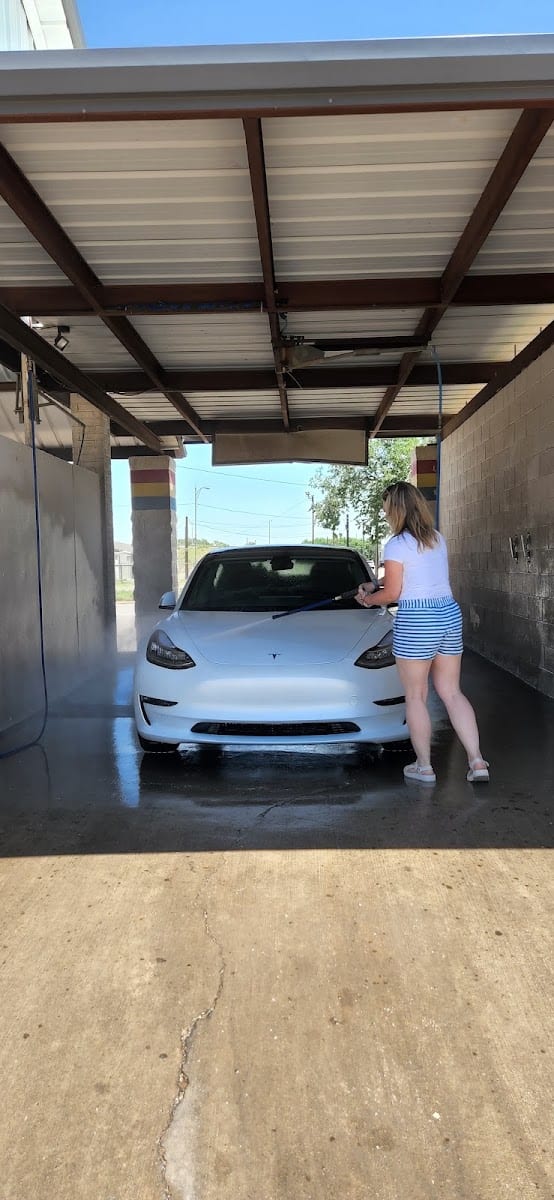 2 Bros Carwash, photo 3