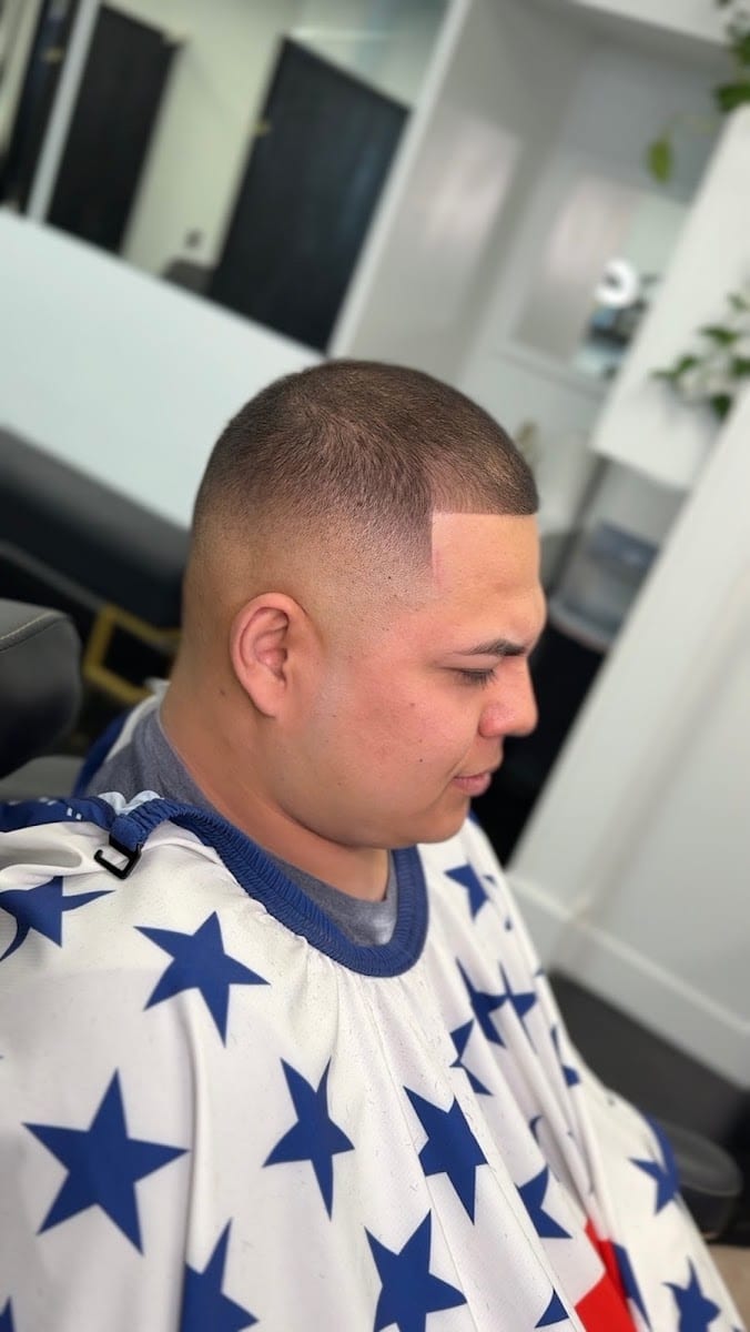 Trim and Proper, photo 4