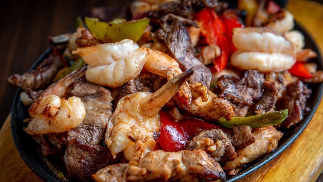 Las Brisas | Restaurant & Ostioneria