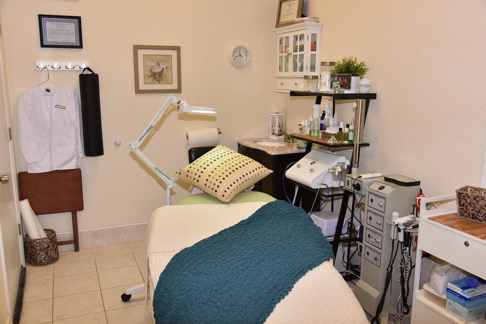 Head To Toe Salon & Skin Care, photo 4
