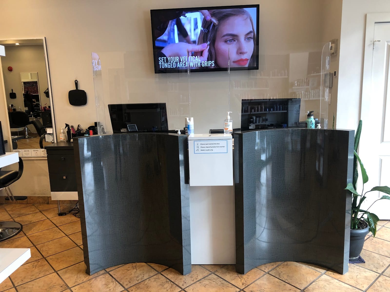 DBK Salon, photo 4