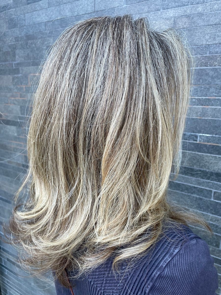 Dessy Evdosie Hair Studio