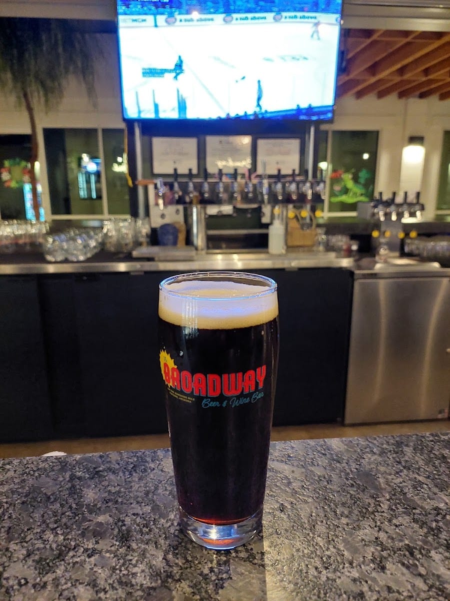 The Broadway Beer & Wine Bar, photo 4