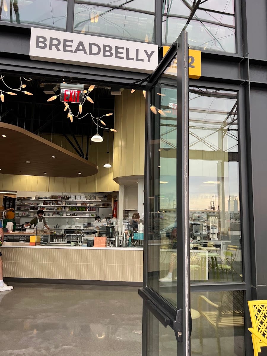 Breadbelly B12 - Dogpatch, photo 2
