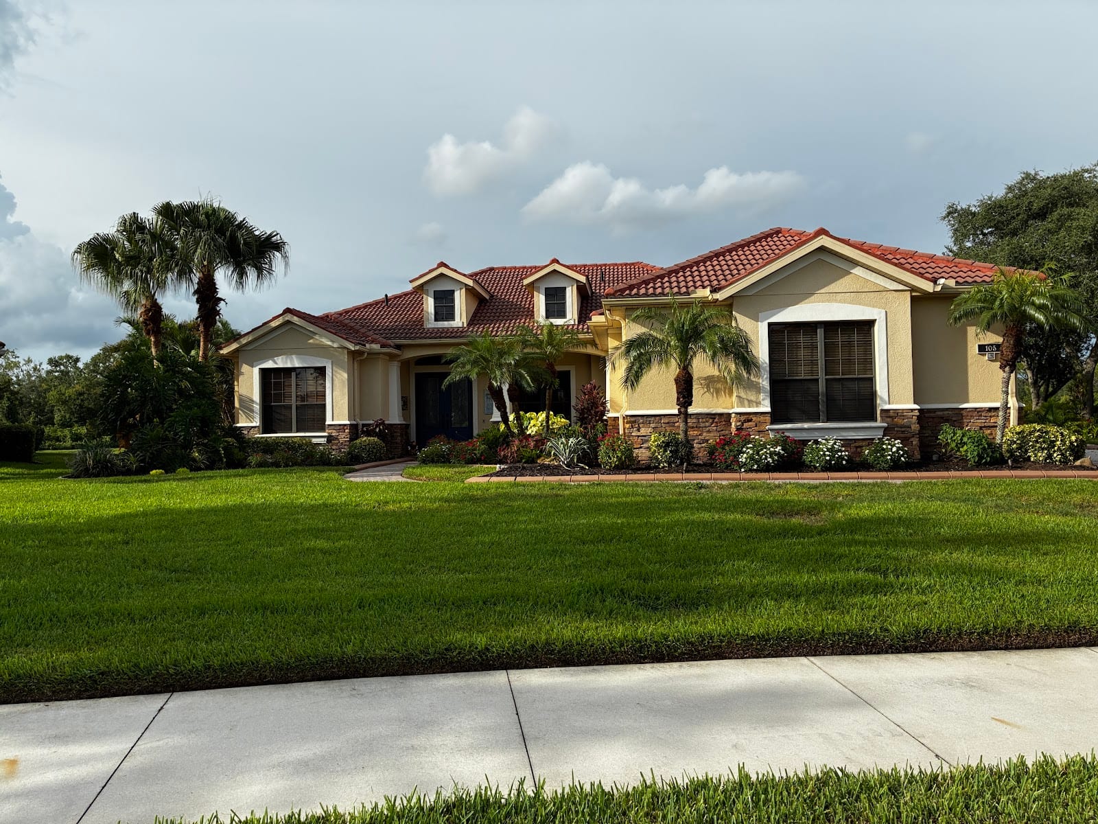 Dr. Rick A. Owen, REALTOR - KW Coastal Living II, photo 2