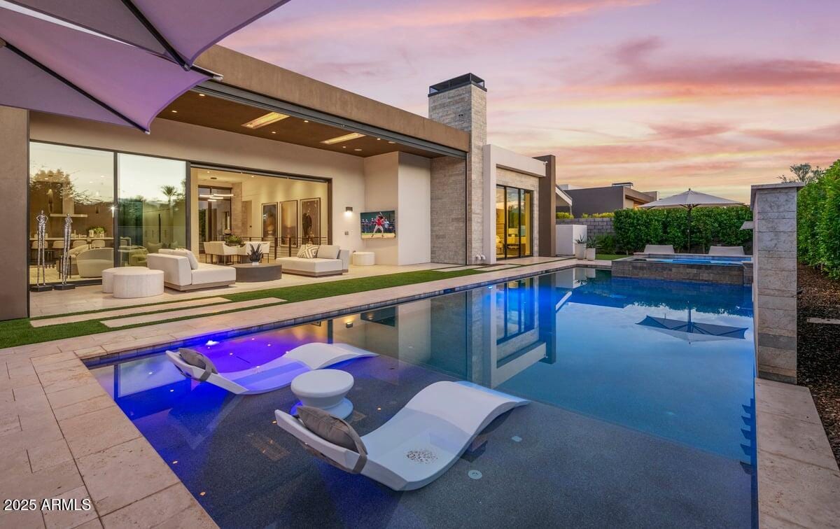 Cindy & Mac McCaleb - Luxury Real Estate Strategists