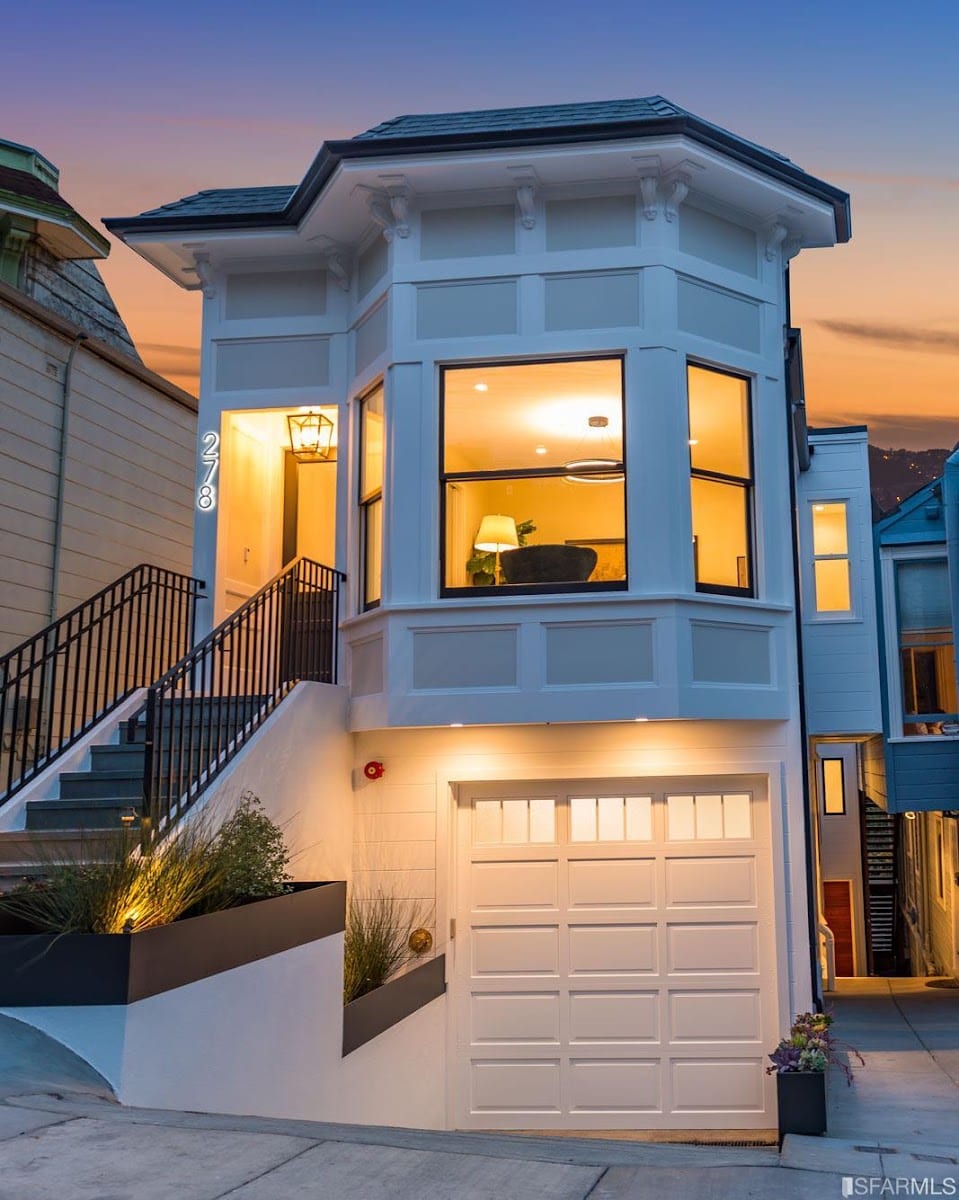 Sean Weinstock Real Estate, photo 2