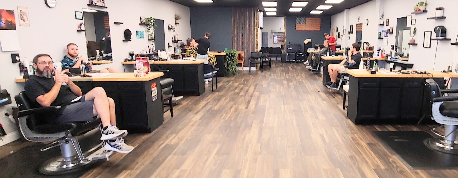 Mike's Barber Shop, photo 2