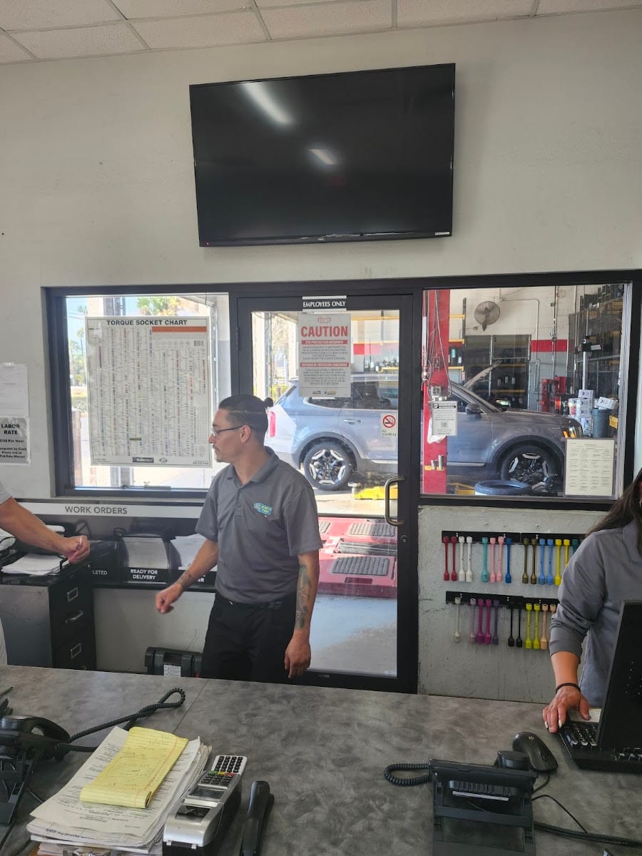 Tire Kingdom, photo 2