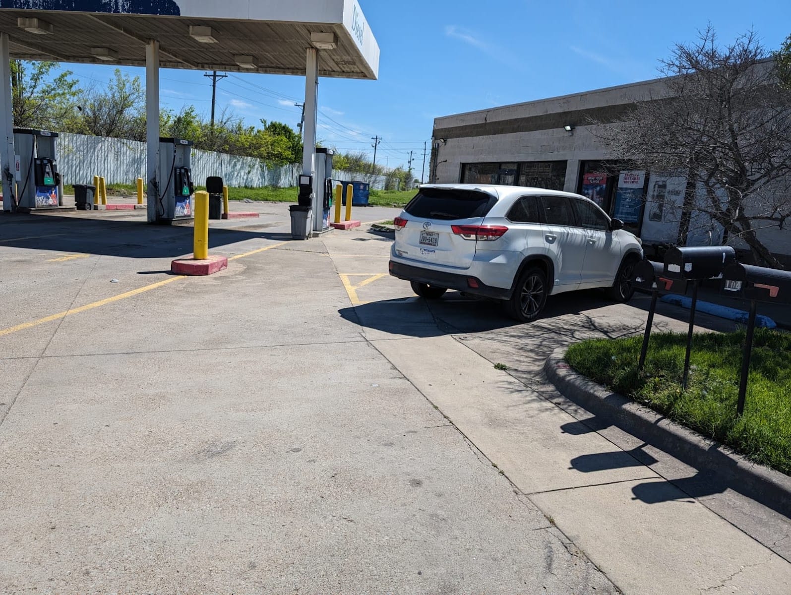WHIP-IN Beer Wine and Truck Stop