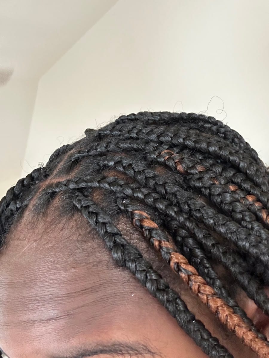 Fatou's Braiding Studio