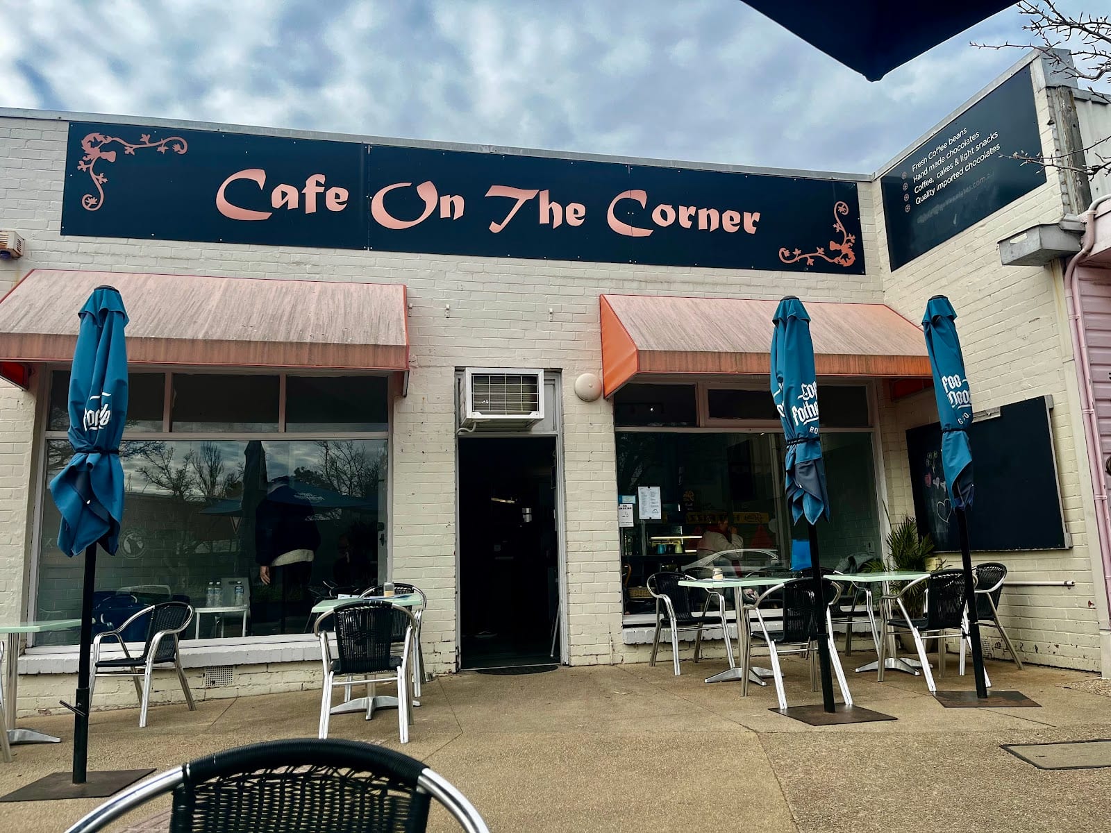 Cafe on the Corner, photo 3