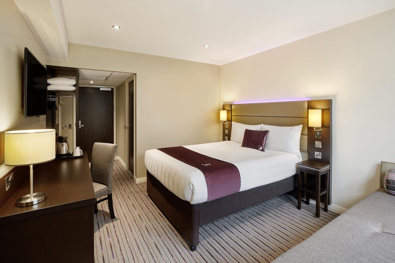 Premier Inn Norwich Airport hotel, photo 3