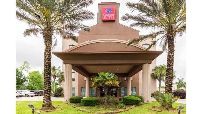 Executive Inn & Suites