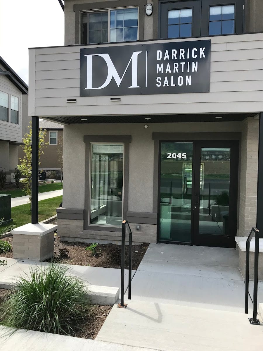 Darrick Martin Salon