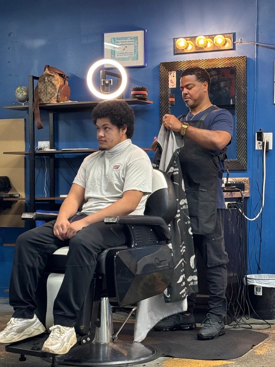 Fluke's Barber Shop