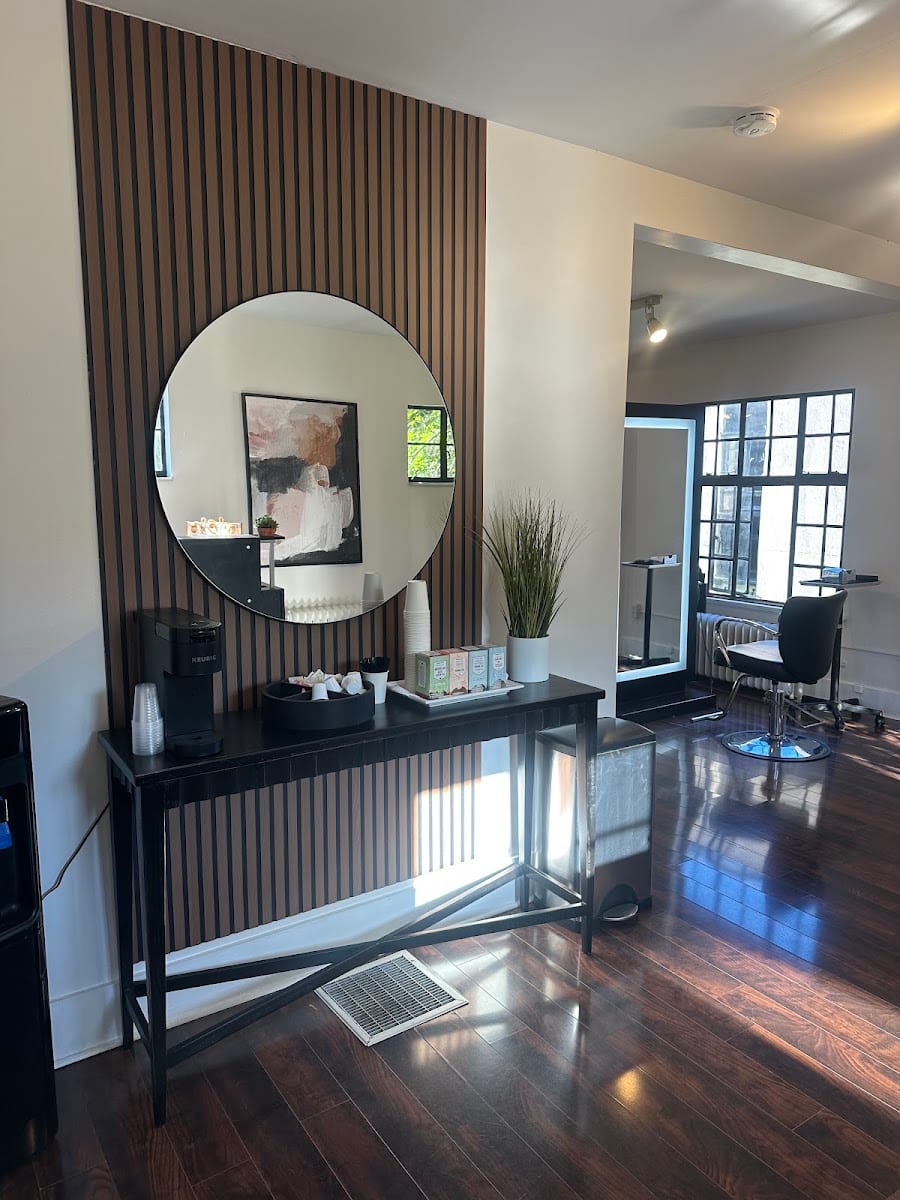 Mia James Salon, photo 3