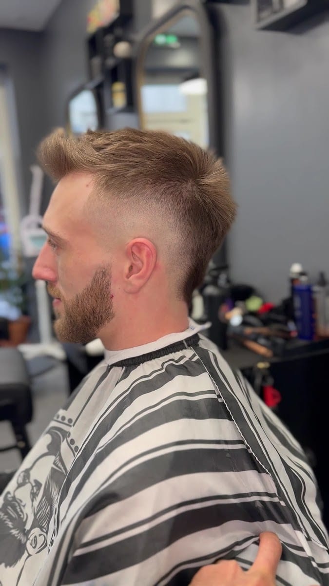 XV Barber, photo 3