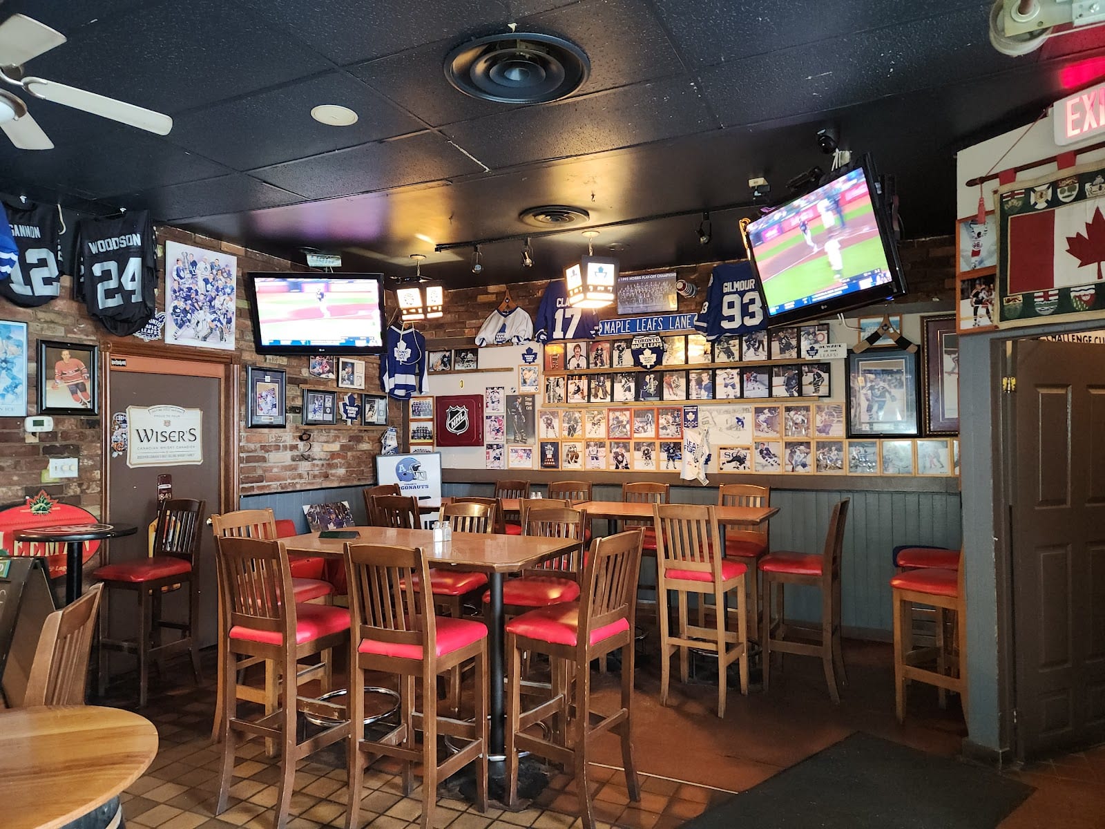 Schuey's Bar & Grill, photo 3