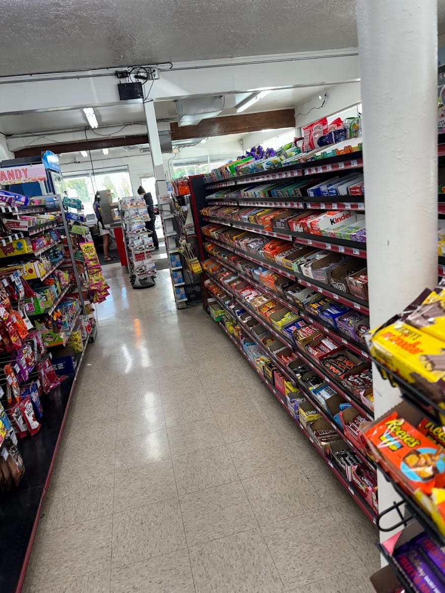 Sinclair Gas Station, photo 2