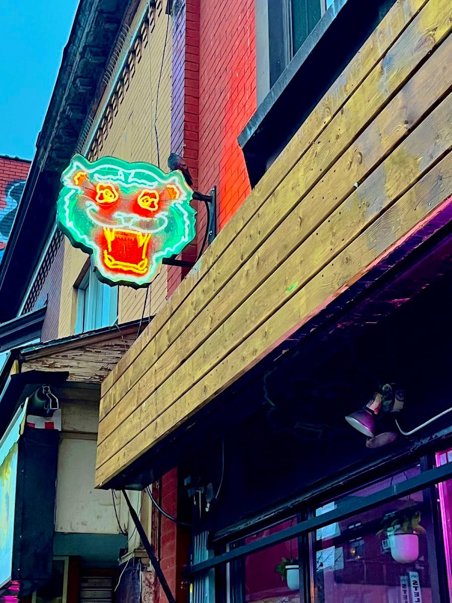 Happy Cup Bar & Restaurant