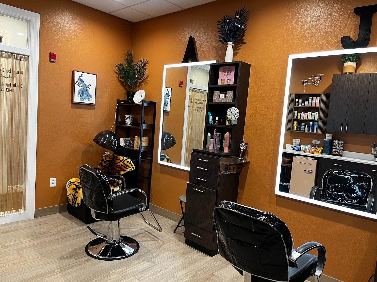 Charlotte Salon and Spa Suites