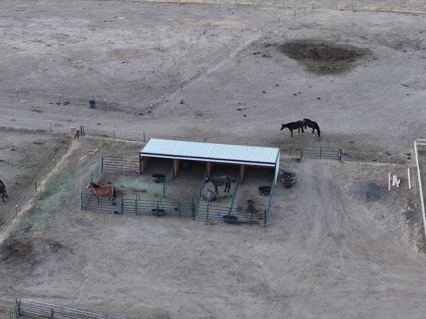 Conesco Horse Shelters, photo 3