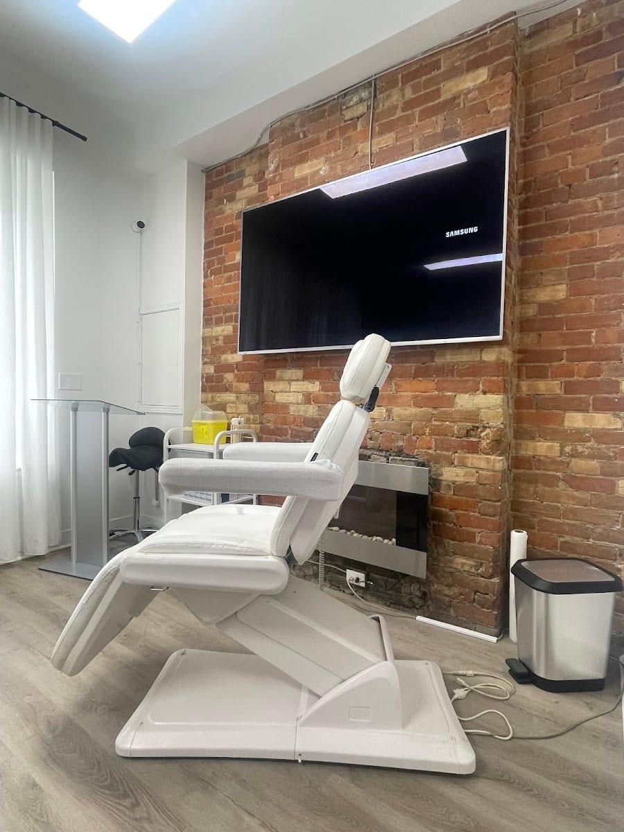 Beauty Bar Medical Clinics - Yonge and Isabella, photo 4