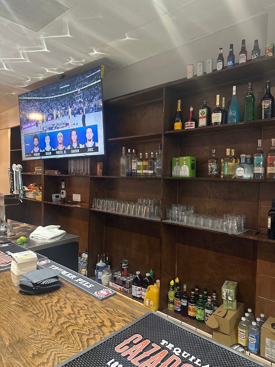 AJ's Bar, photo 4