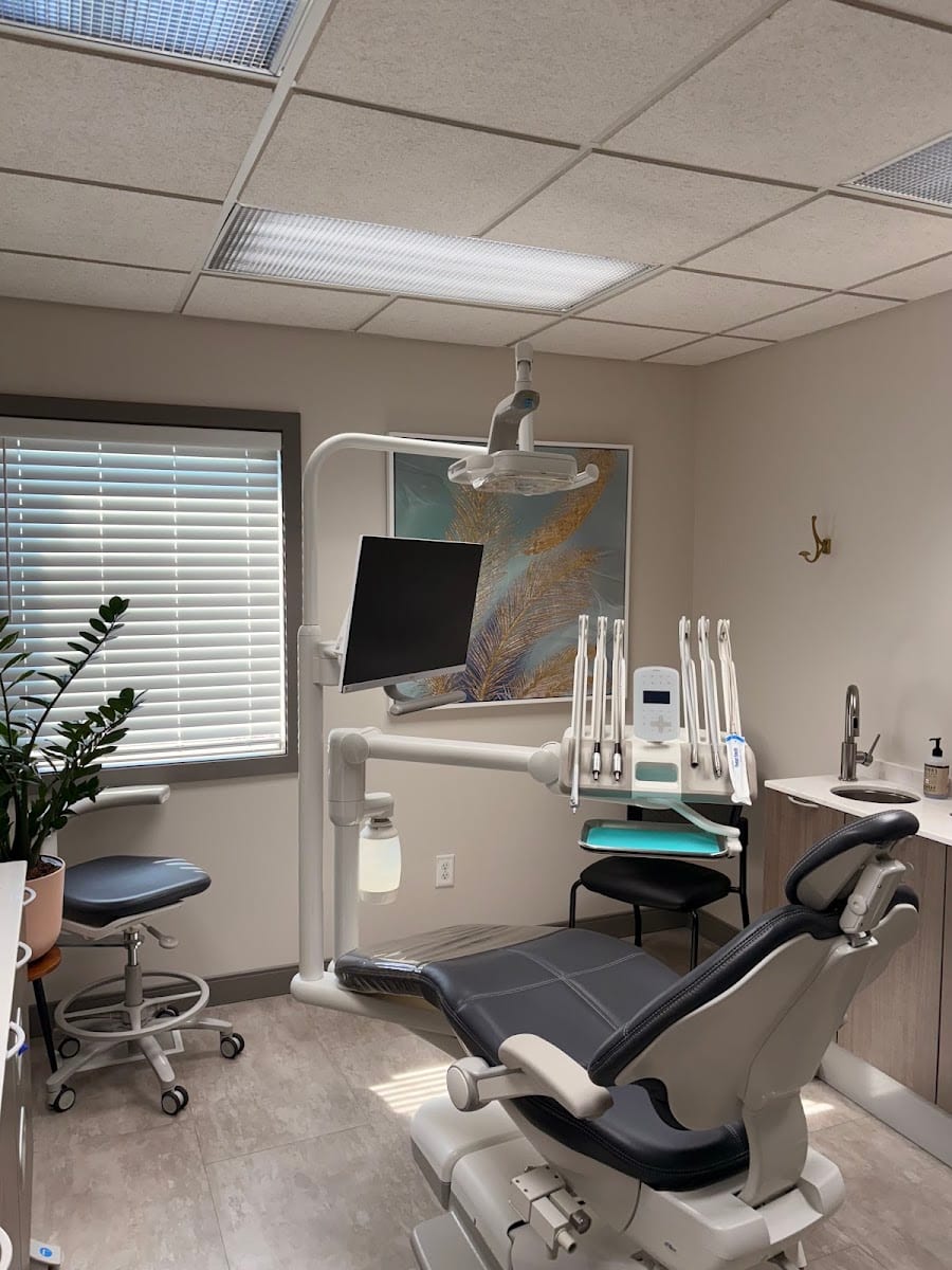 Hemphill Dental: Jason and Claire Hemphill DDS
