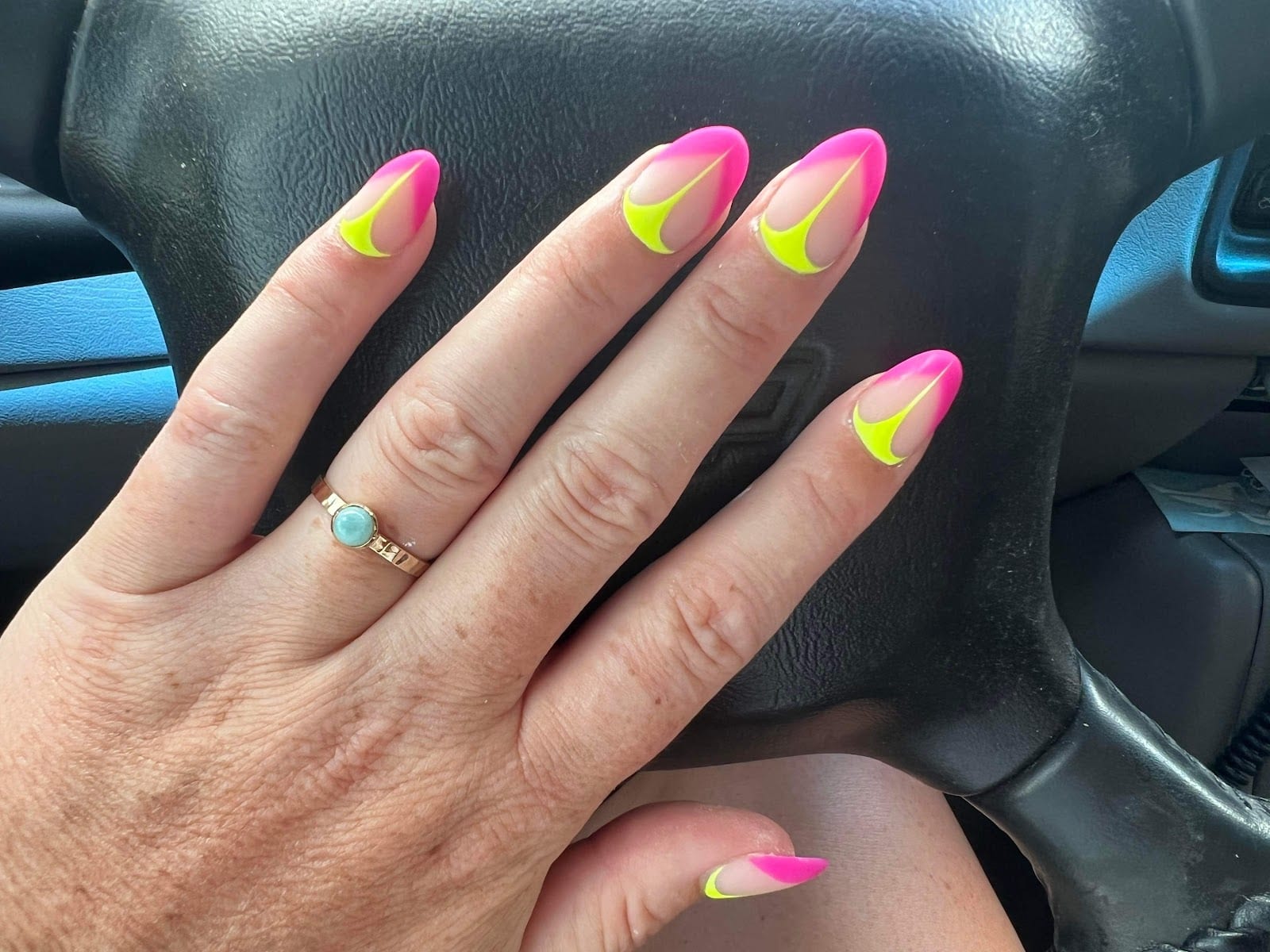 Bee Nail Salon & Spa