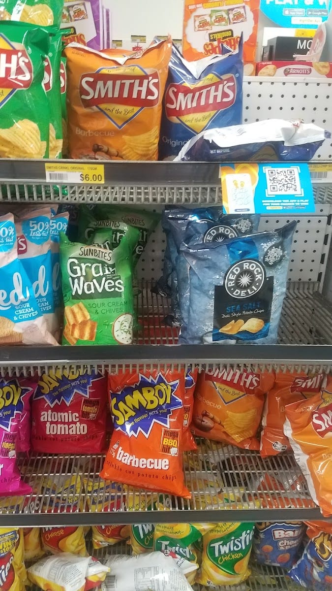 NightOwl Convenience, photo 4