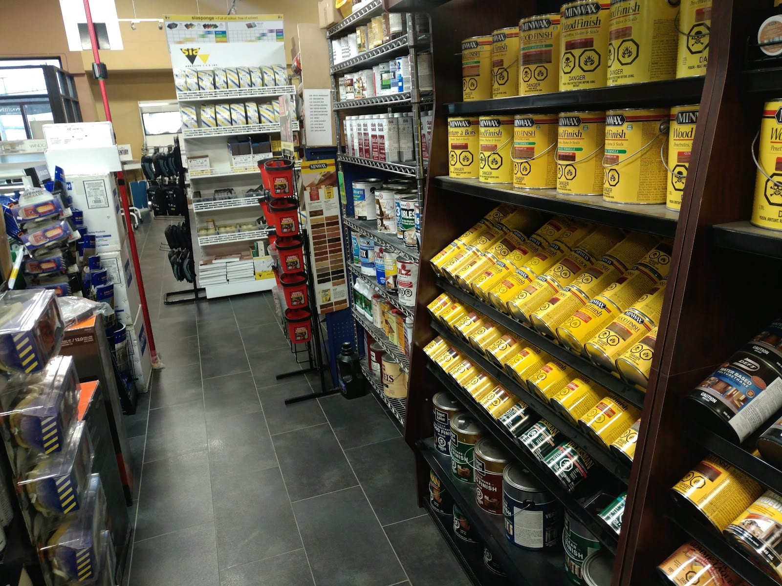 Metro Hardware & Maintenance Inc, photo 2