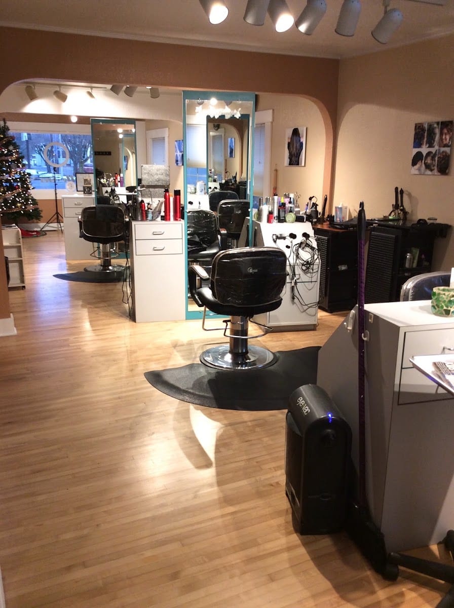 Yunique Hair Studio, photo 4