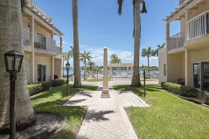 BEST OF BOTH WORLDS! Fish in the bay or walk across the street to the beach!
